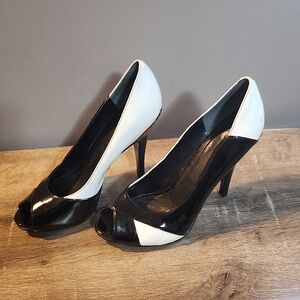 Nine West Black and White High Heeled Peep Toe Shoes